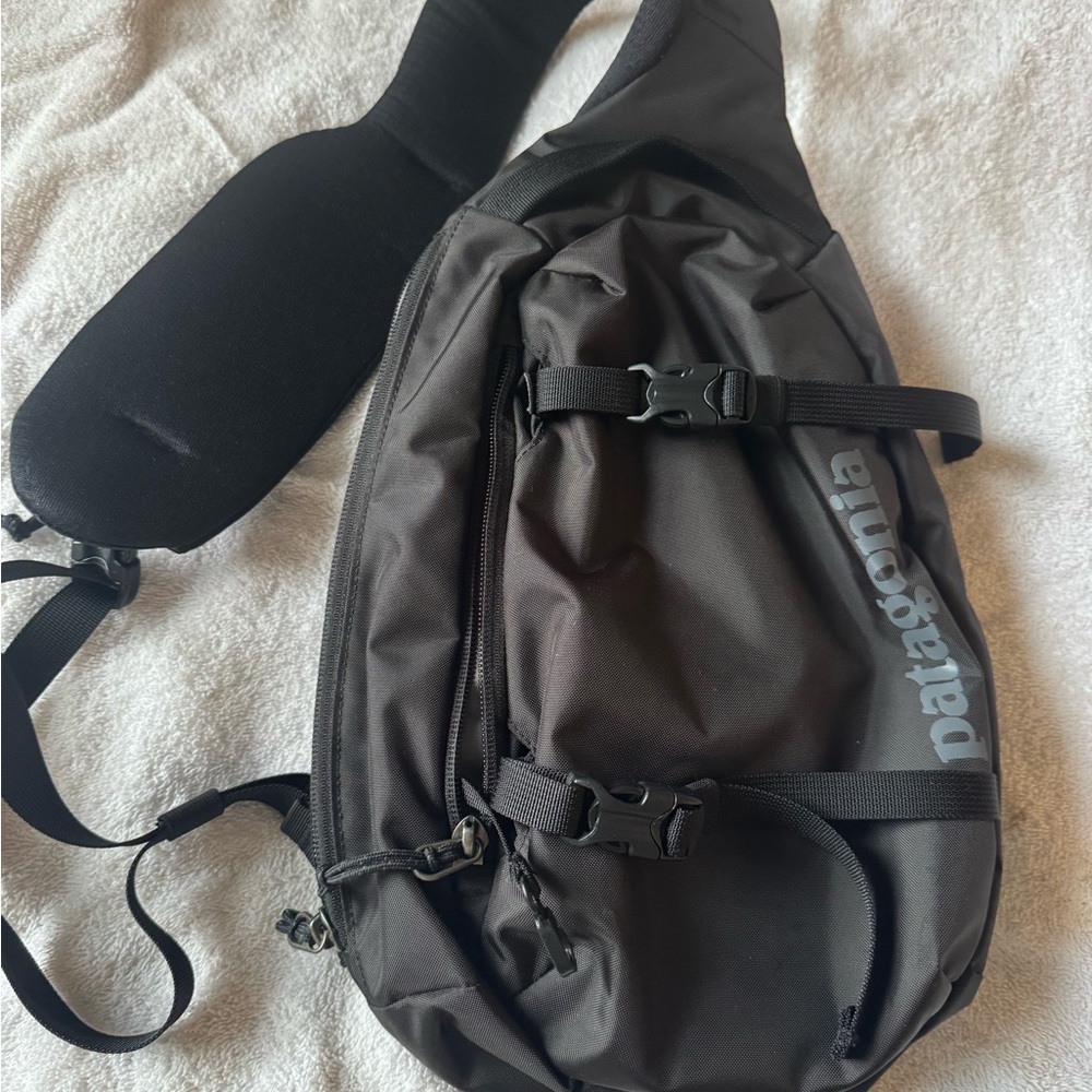 Patagonia Atom Sling 8L Compact Shoulder Bag